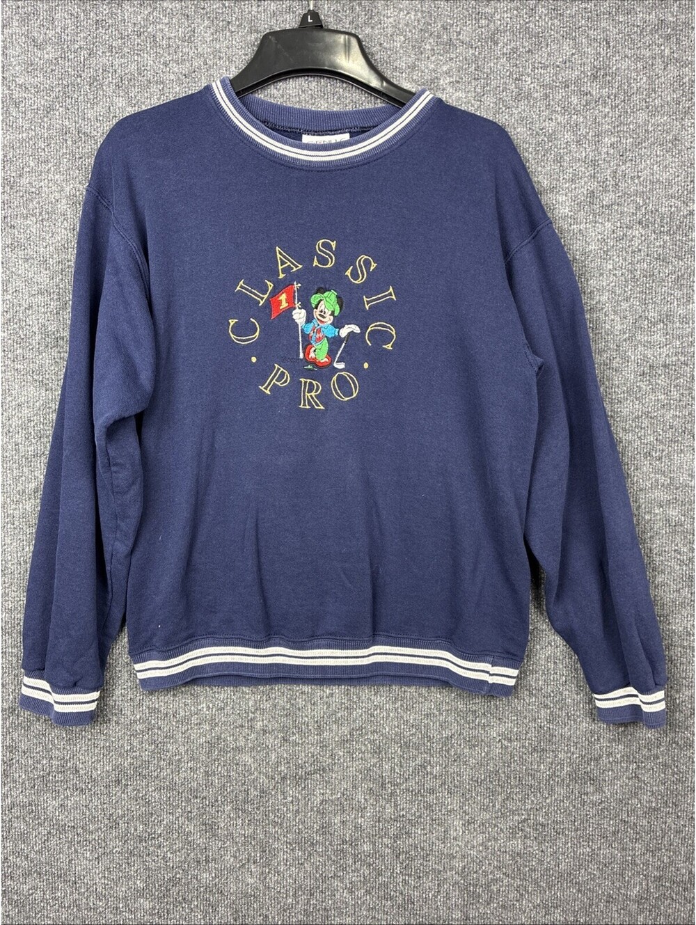 Disney Adult Medium Classic Pro Collection Mickey Mouse Golf Sweatshirt Vintage